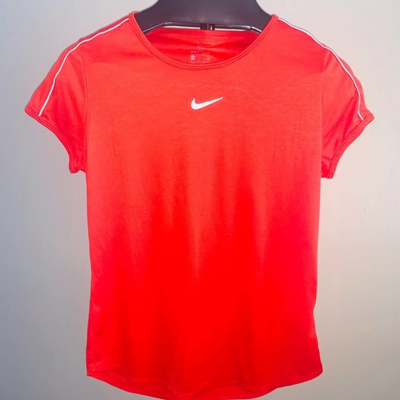 Nike Dri-Fit Shirt in Medium-Free shipping - Picture 1 of 7